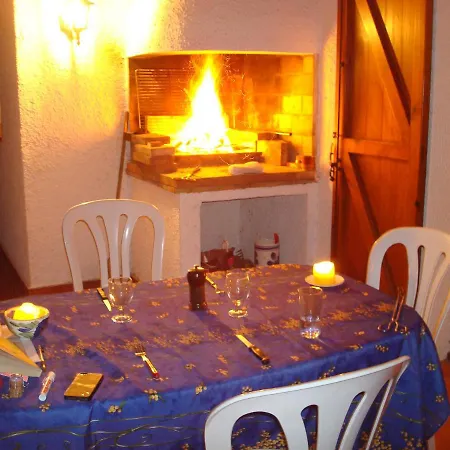 Villa Beautiful Detached Air-conditioned Close To Sandy Beach, Shops And Restaurants *