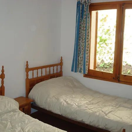 Beautiful Detached Air-conditioned Close To Sandy Beach, Shops And Restaurants فيلة *